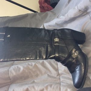 Black High Heeled Boots